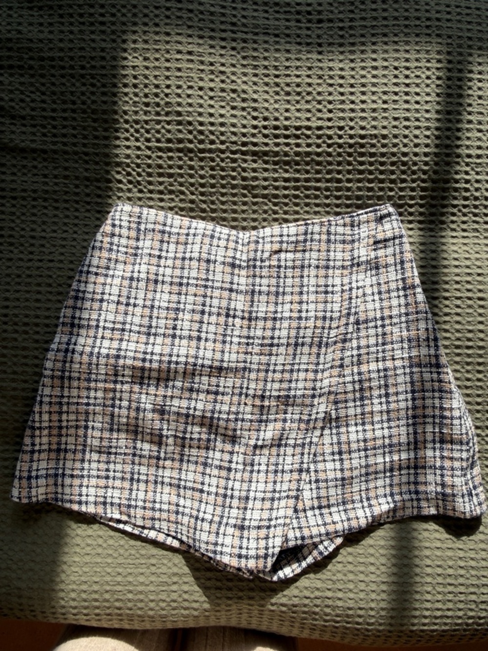 Plaid Abercrombie Women’s Skort in Navy and Cream